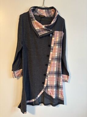 REBORN Turtle Neck Cowl Grey Pink Plaid Long Tunic Sweater Dress Size Large